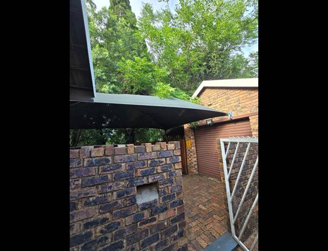 2 BEDROOM PROPERTY TO RENT IN MEYERTON CENTRAL